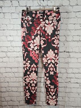 Bebe Floral Print Skinny Jeans - Black, White & Red Size 27